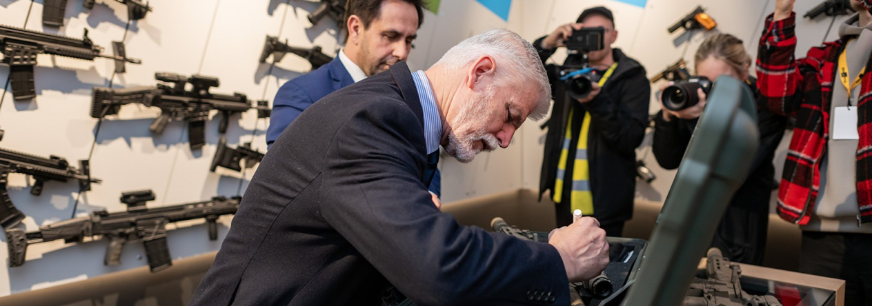 Dobročinná aukce prvního exempláře Speciální edice pušky CZ BREN 2 Ms SE je tady!