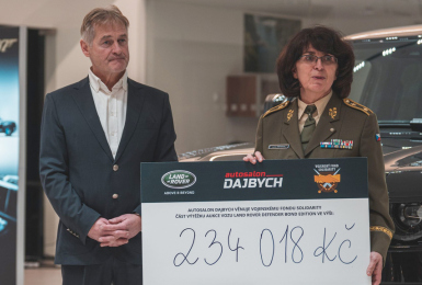 aukce-defender-bond-edition-dajbych_20.jpg