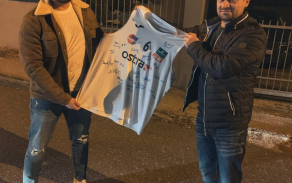 Třetím dresem do aukce je dres BK NH Ostrava, který věnoval generální manažer Bc. Tomáš Ostarek.