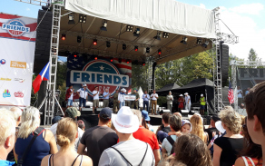 Významní hosté na hlavním pódiu pardubického Friends Festu