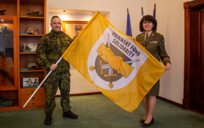 Brigádní generálka Lenka Šmerdová u praporu VFS