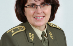 Předsedkyní výboru Vojenského fondu solidarity je od roku 2017 brigádní generálka Mgr. Lenka Šmerdová.ka 