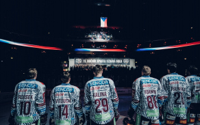 Sparta vzdává hold 2020. Foto: Facebook HC Sparta Praha.