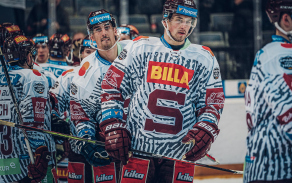 Domácí tým na ledě. Foto: Facebook HC Sparta Praha.