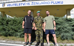 Organizační tým štafetového běhu u bechyňských ženistů.