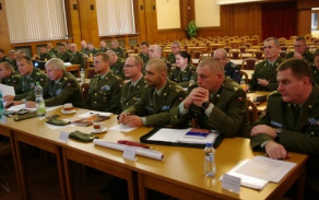 Účastníci velitelské rady velitele Pozemních sil AČR Autor: majorka Mgr. Miroslava Štenclová, Velitelství pozemních sil